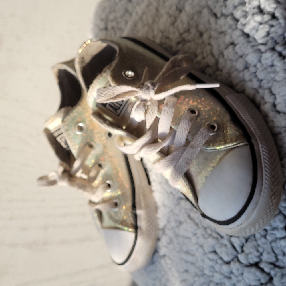 Girls size 11 Glitter Converse